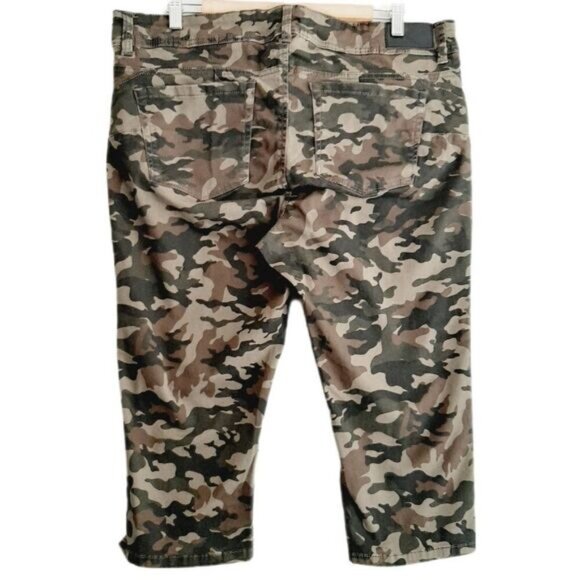 FRANKIE & STELLA Camo Capri Crop Casual Pants Green Sz 18 - Picture 6 of 10